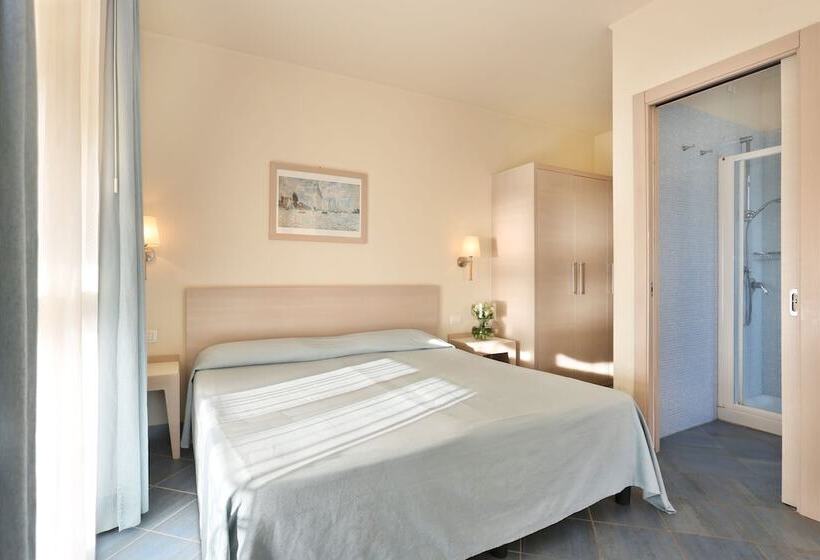 Apartamento Superior 1 Quarto Vista Mar, Brunella