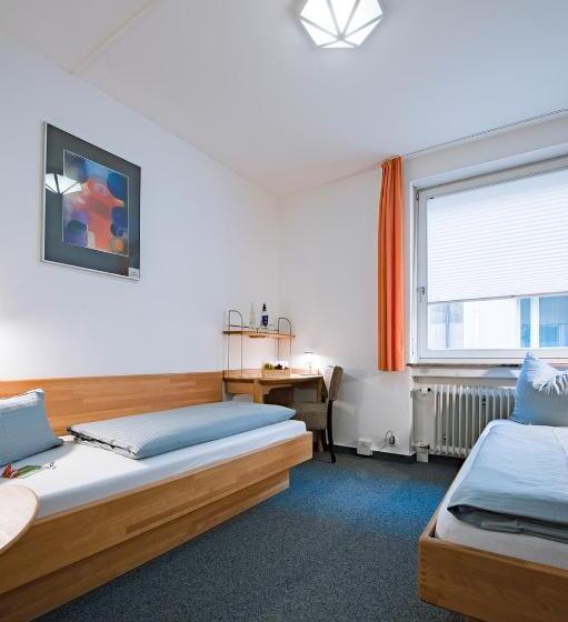 기본룸, Der Akademie Caritas Pirckheimer Haus