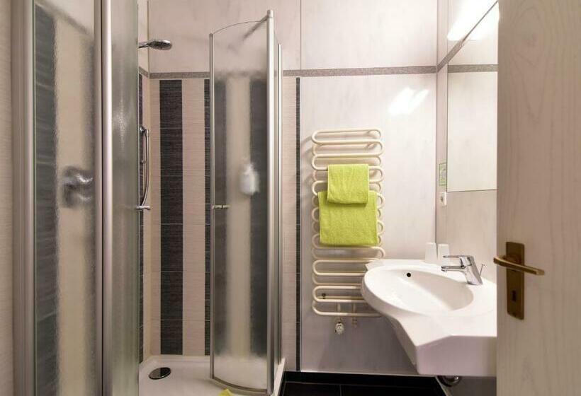 스탠다드 룸, Land Gut Hotel Schenkenberger Hof