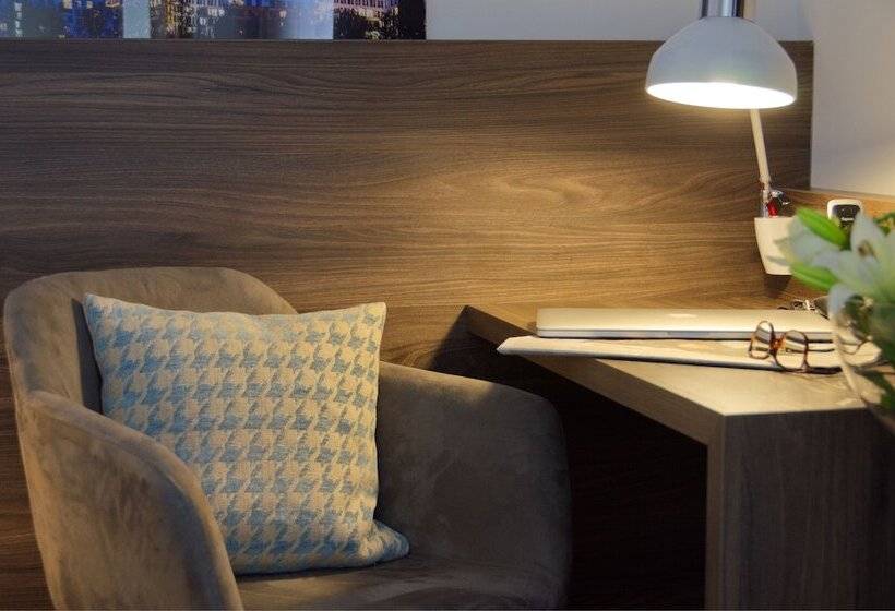 Номер Стандарт Индивидуальный, Lizz Hotel Munich