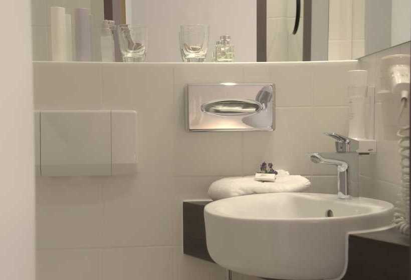 Номер Стандарт, Lizz Hotel Munich