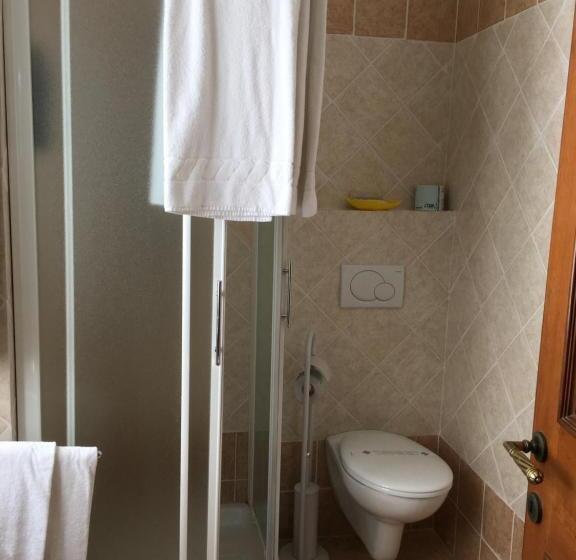 Quarto Estandar Individual, Villa San Donino