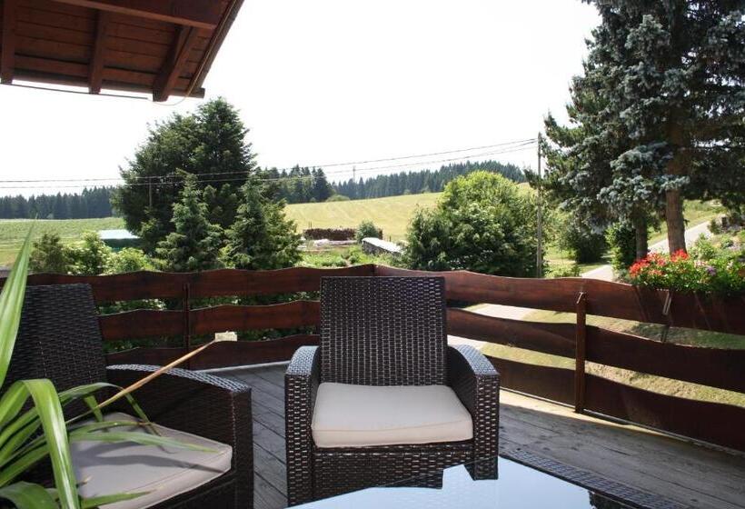 Номер Премиум Вид на Сад, Landhotel Bartlehof