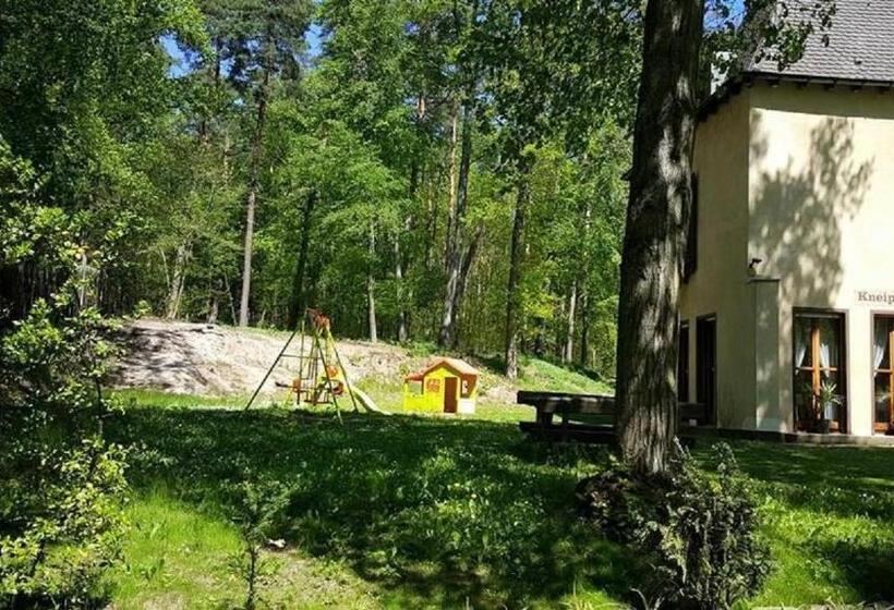Семейный Номер, Parkhotel Zirndorf
