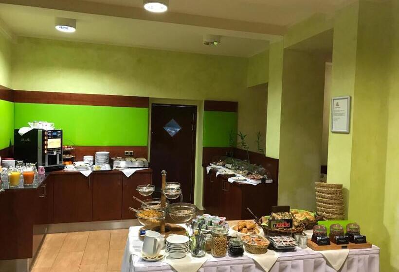 Семейный Номер, Parkhotel Zirndorf