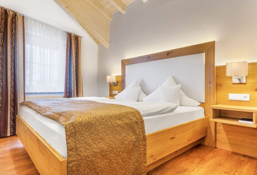 Люкс Семейный 2 Спальни, Wander Und Aktiv Hotel Rösslwirt