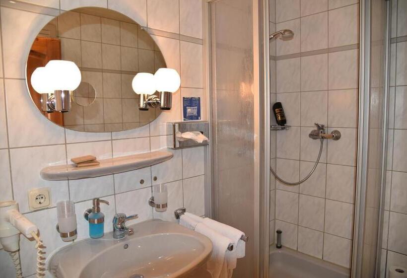 Номер Стандарт Трехместный, Altstadthotel Garni Schlundhaus & Rautenkranz