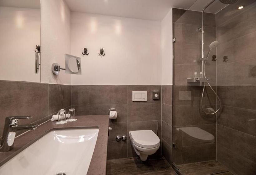 Номер Стандарт, Relais & Châteaux Gut Steinbach Hotel Chalets Spa