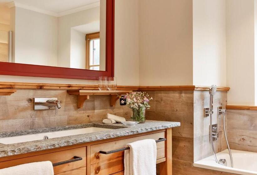 Люкс Повышенной Комфортности, Relais & Châteaux Gut Steinbach Hotel Chalets Spa