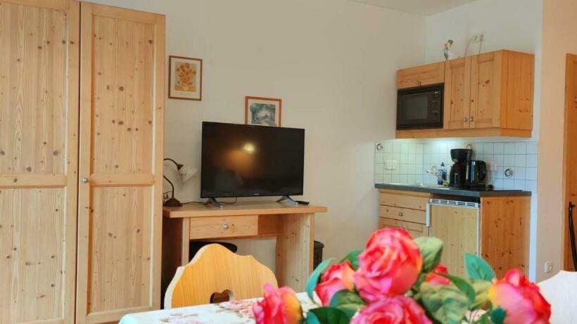 Номер Стандарт, Pension Berghof