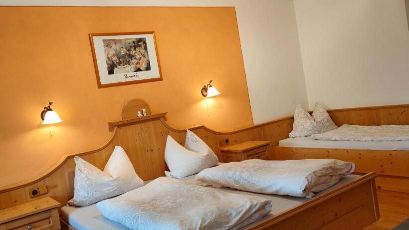 Номер Стандарт Трехместный, Pension Berghof