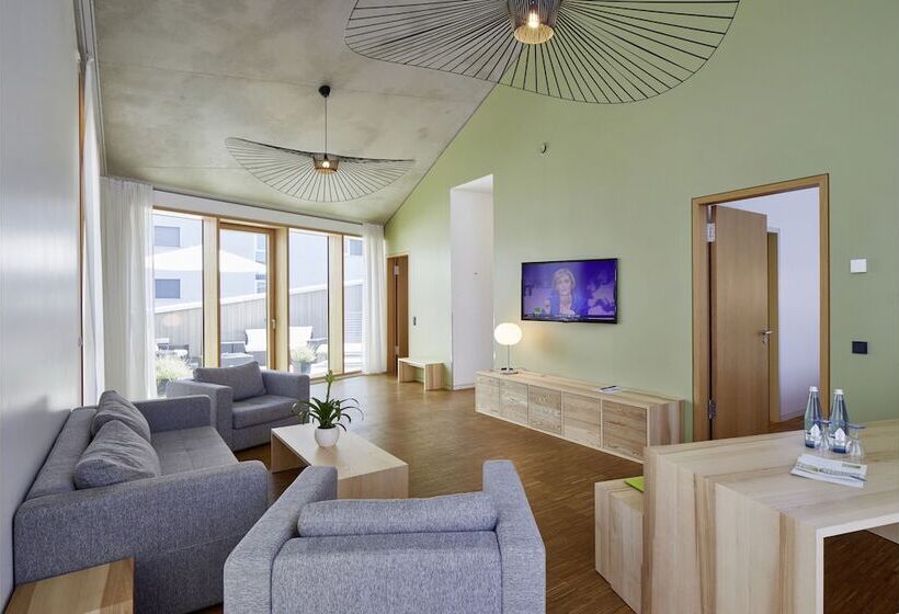 Люкс, Green City Hotel Vauban