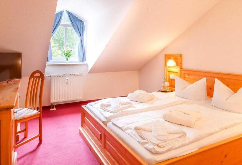 Номер Стандарт, Ahornhof