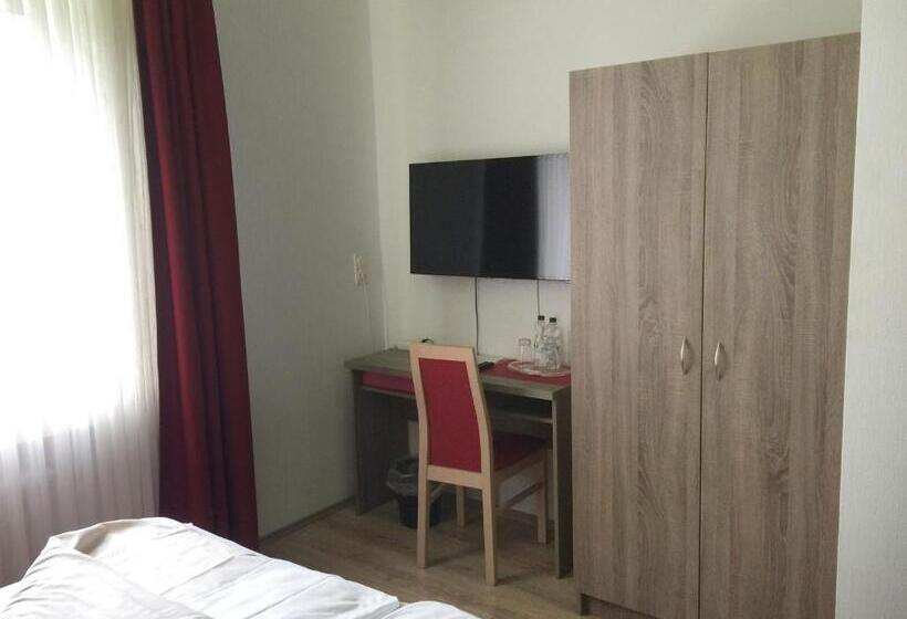 Номер Стандарт, Central Hotel Troisdorf