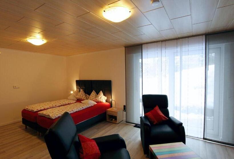 غرفة ديلوكس ثلاثية, Schröder S Hotelpension