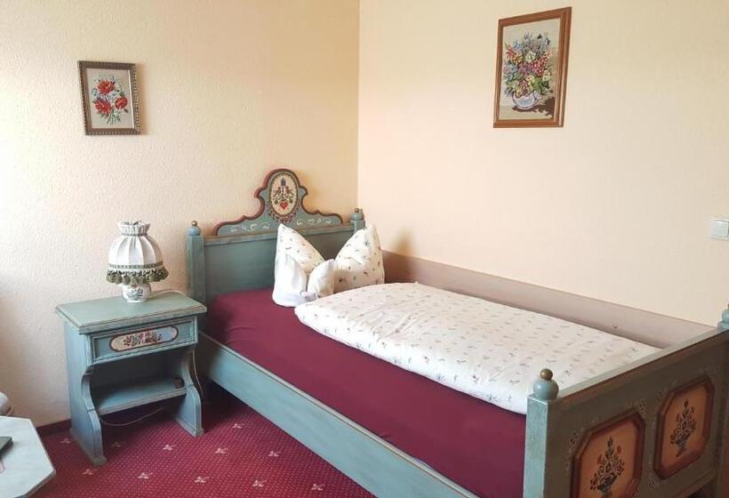 חדר סטנדרט, Landhotel Burgenblick Garni & Tagungs