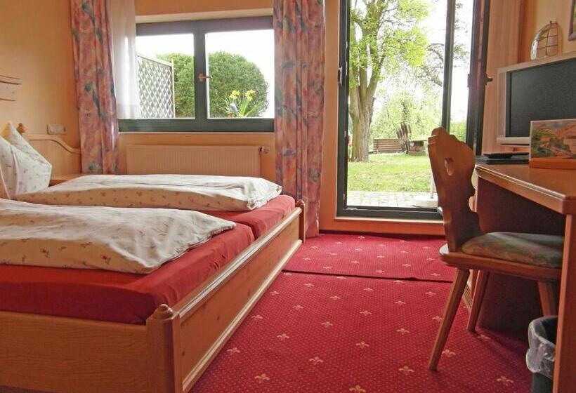 חדר סטנדרט, Landhotel Burgenblick Garni & Tagungs