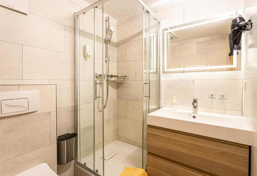 Люкс, Landhotel Gutshof