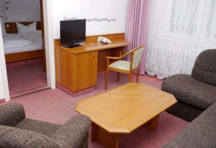Четырехместный Номер Стандарт, Naturparkhotel Haus Hubertus