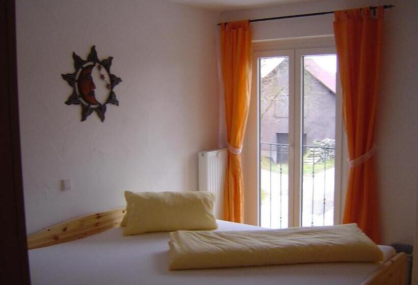 Номер Стандарт, Gasthof Hotel Traube