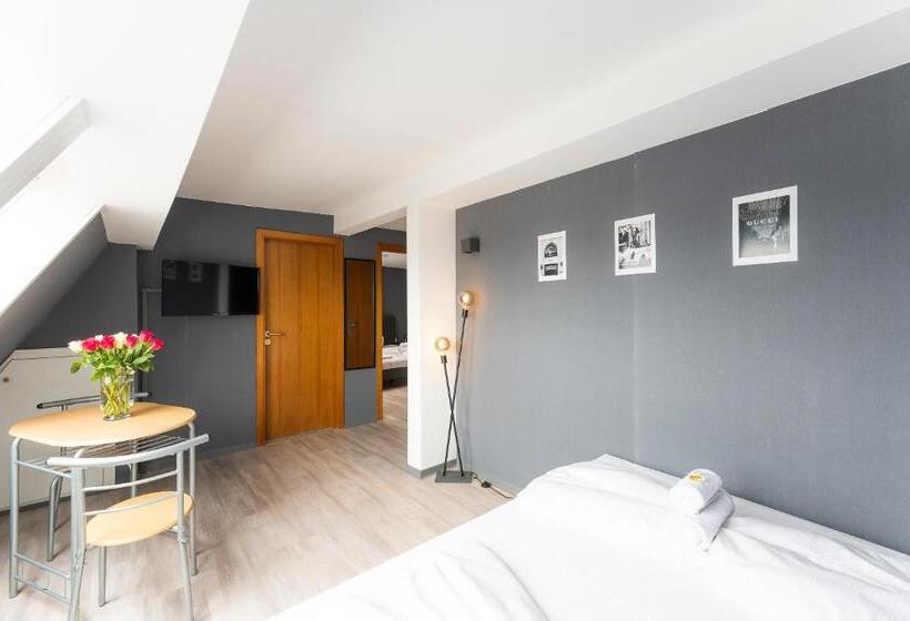 Апартаменты 1 Спальня, Astoria Am Urachplatz
