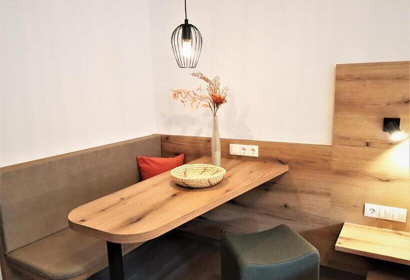 标准间, Restaurant Pfälzer Hof