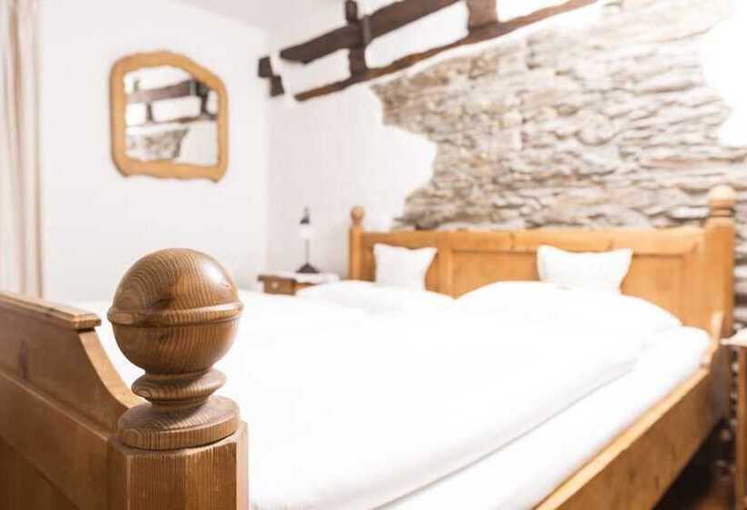 스탠다드 룸, Altes Stadttor