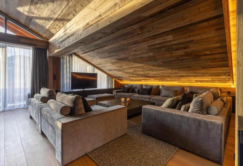 1 Bedroom Penthouse Apartment, Meta Resort & Vine Spa