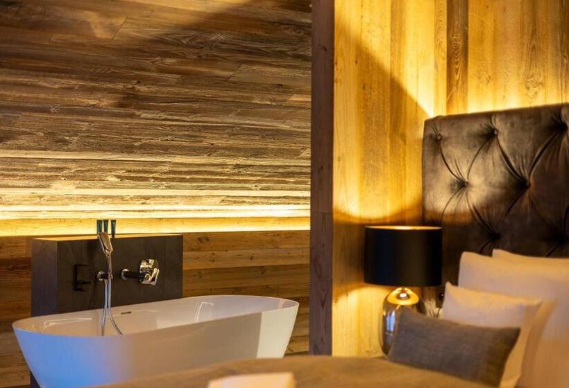 1 Bedroom Penthouse Apartment, Meta Resort & Vine Spa