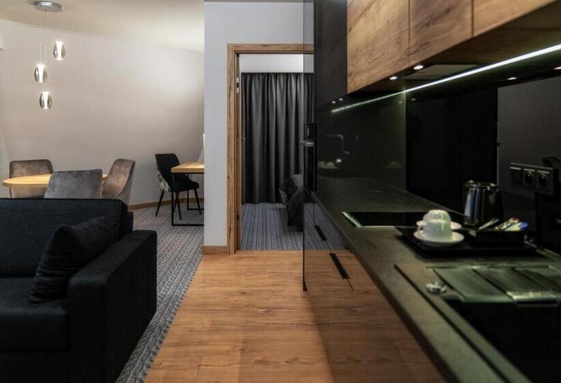 استودیوی استاندارد, Meta Resort & Vine Spa