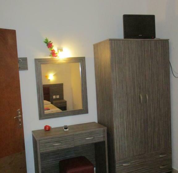 اتاق لوکس با بالکن, Gouvia House Luxury Apartments