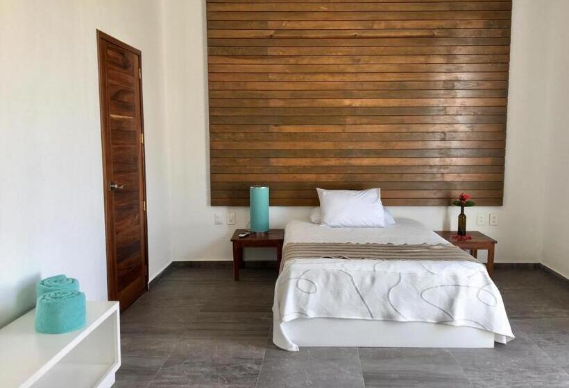Quarto Estandar com Sacada, La Casa Cielo