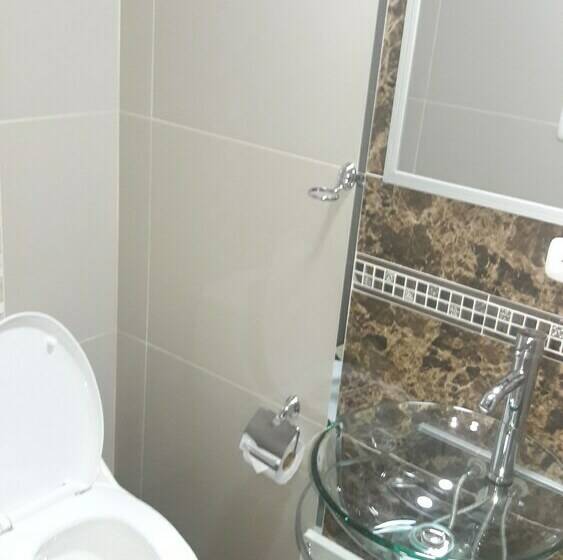اتاق عادی با تخت دوبل, Qhaqya