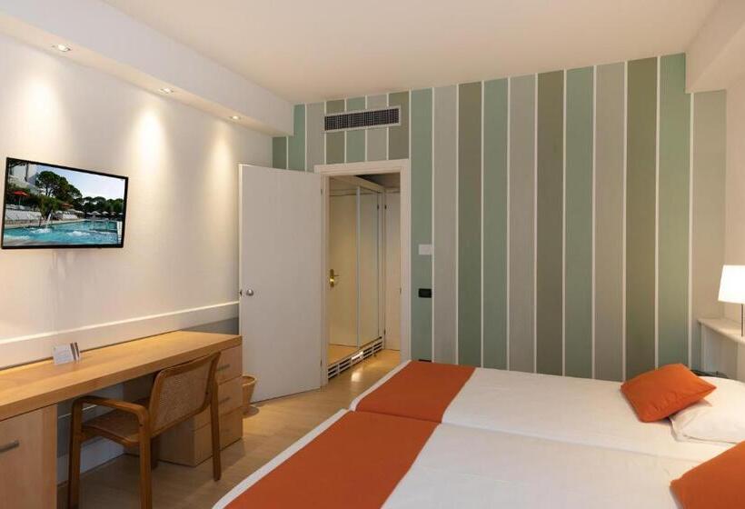 اتاق استاندارد یک نفره, Art&park Hotel Union Lido