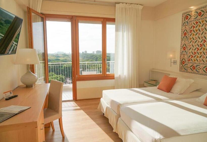 اتاق لوکس یک تخته, Art&park Hotel Union Lido