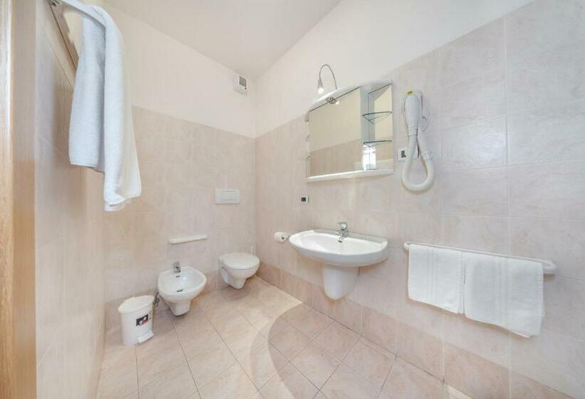 Superior Room with Terrace, Karinhall