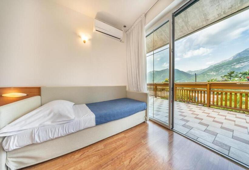 Superior Room with Terrace, Karinhall