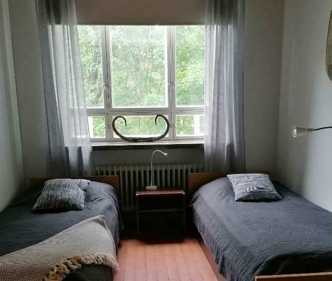 Номер Стандарт Четырехместный Совместный Санузел, Vanhan Koulun Majatalo Old School Guest House