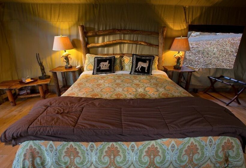 Deluxe Tent, Safari West
