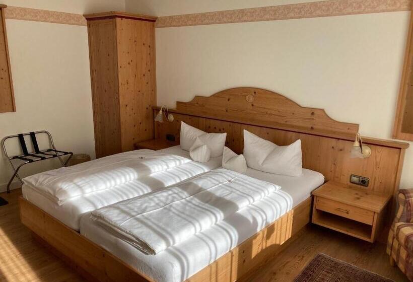 Номер Стандарт, Gästehaus Menkenbauer