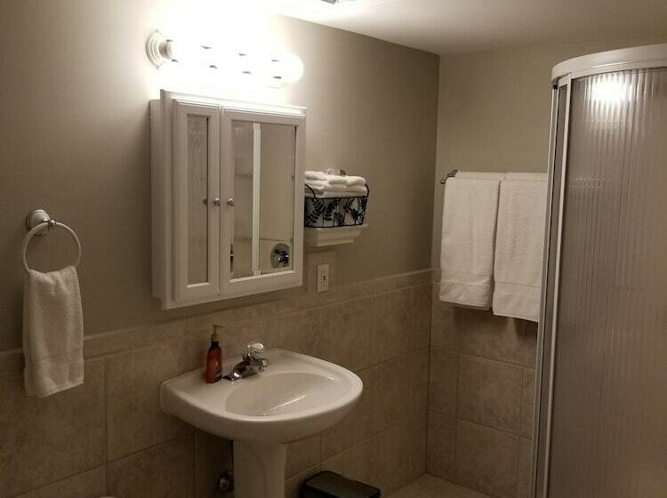 Номер Стандарт Двуспальная Кровать, Bee 'n Bee Bed N' Breakfast