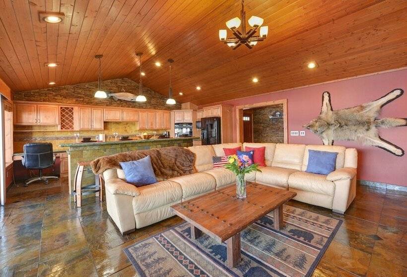 سوییت اجرایی, Safari Lodge