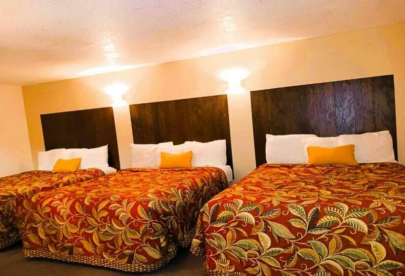 Номер Стандартный Кровать Куин, Hometown Inn Lakin
