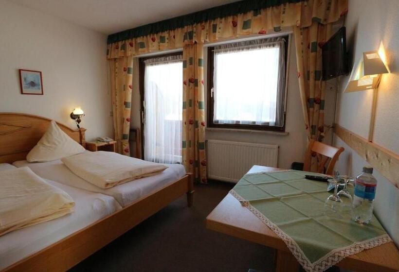 标准间, Dachsberger Hof