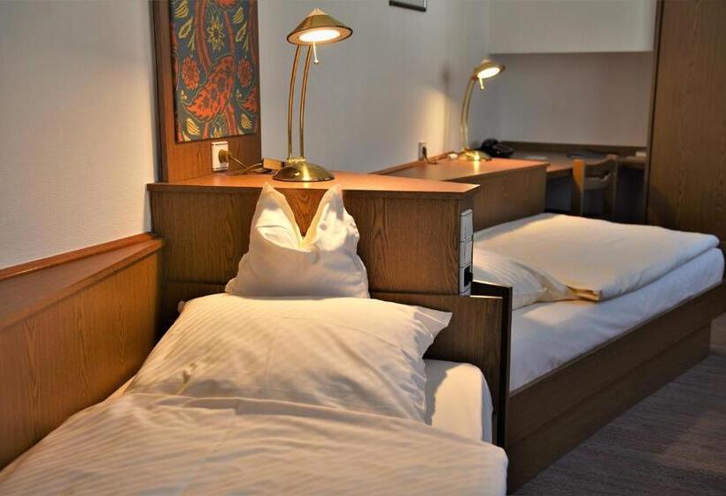 Номер Стандарт, Parkhotel Goldlinde