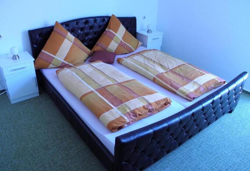 Номер Стандарт Совместная Ванная, Alb Hotel Schalksburg