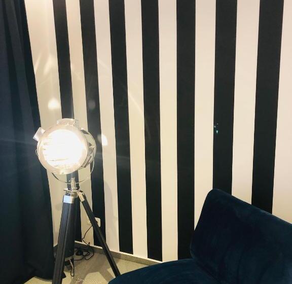 Номер Deluxe, Am Schloss