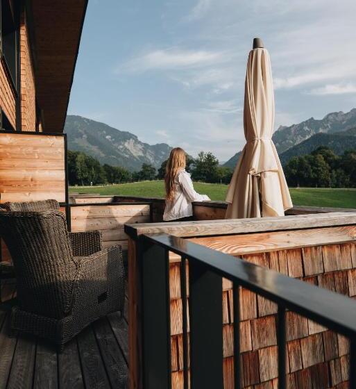 Полулюкс с Балконом, Klosterhof – Alpine Hideaway & Spa