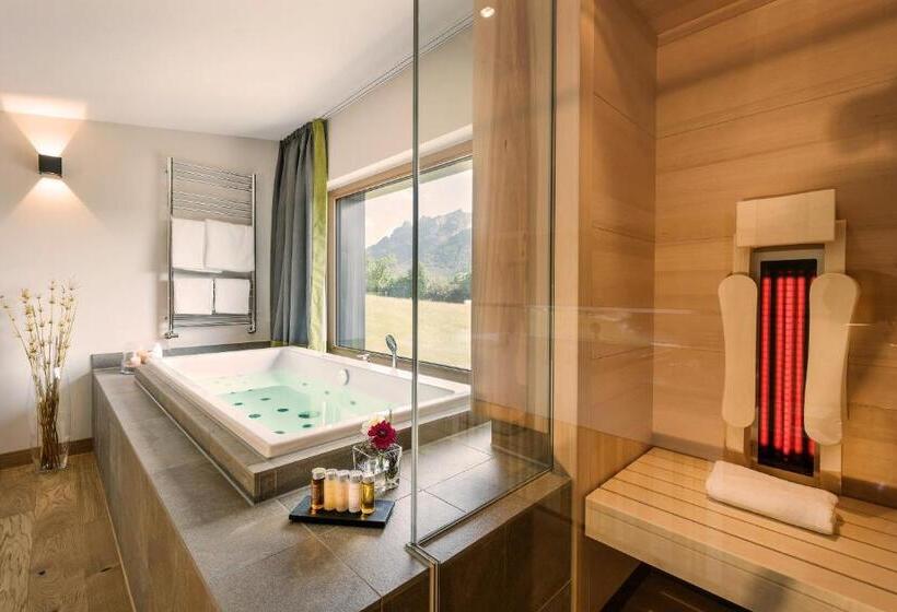 Люкс с гидромассажем, Klosterhof – Alpine Hideaway & Spa