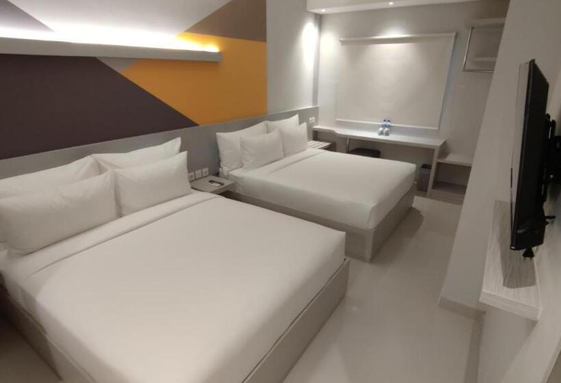 Habitació Quàdruple Estàndard, Agogo Downtown Hotel Surabaya